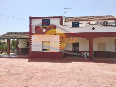 Foto Villa unifamiliare in via olindo marinelli, Siracusa Fanusa di 200 m²