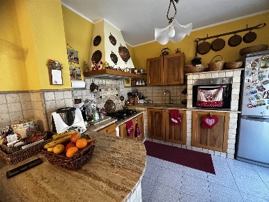 Foto Appartamento in via delle Magnolie  11, Vasto di 100 m² con 5 locali