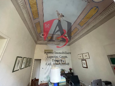 Foto Appartamento a Pisa San Francesco di 240 m² con 7 locali in vendita