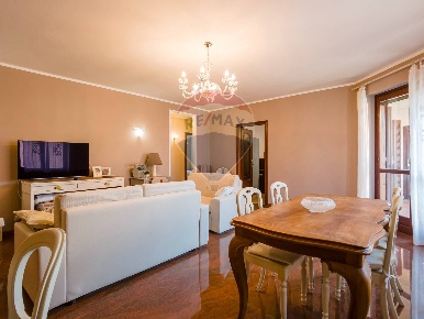 Foto Appartamento in Via Alessandro Volta, Settimo Torinese di 121 m²
