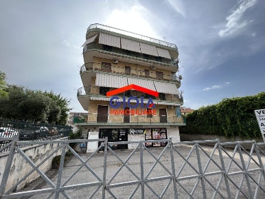 Foto Appartamento in via don luigi sturzo 56, Formia di 90 m² in vendita