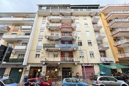 Foto Appartamento in Via Aldo Moro, Monreale Centro di 77 m² con 4 locali