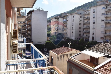 Foto Appartamento in Via Venero, Monreale Centro di 142 m² con 5 locali
