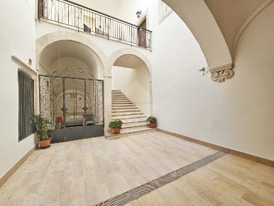 Foto Appartamento in Via Conte Rocco Stella, Modugno di 77 m² con 3 locali