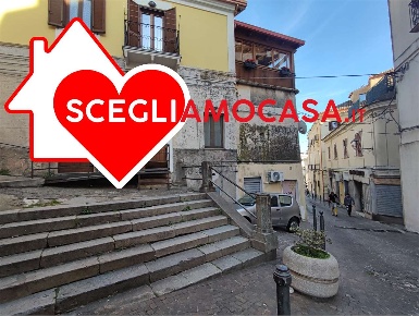 Foto Appartamento a Catanzaro di 108 m² con 4 locali in vendita