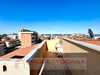 Foto Appartamento in Via Colleoni, San Benedetto del Tronto Porto d'Ascoli