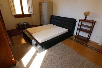 Foto Appartamento a Firenze Mazzini - Oberdan di 290 m² con 12 locali