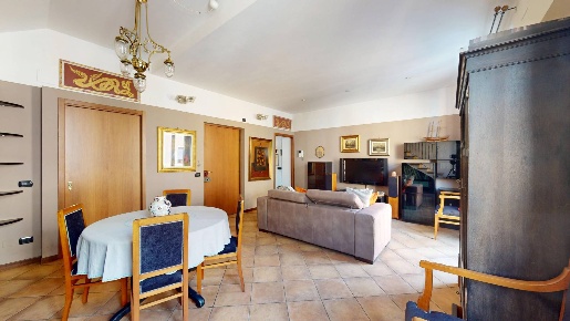 Foto Appartamento in Via Luigi Borgomainerio, Milano Lambrate di 127 m²