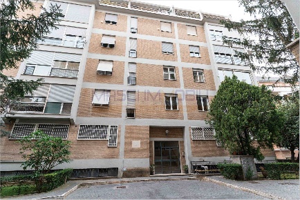 Foto Appartamento in Via Coletti  35, Roma Vigna Clara - Vigna Stelluti