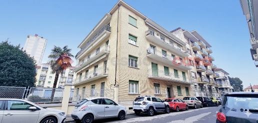 Foto Appartamento in Via des geneys 10, Pinerolo Centro di 135 m²