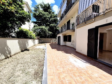 Foto Appartamento a Caivano Centro di 95 m² con 3 locali in vendita
