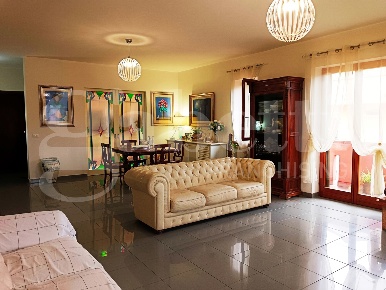 Foto Appartamento in Via Donatello 23, Rende Saporito di 140 m² in vendita