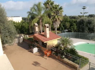 Foto Villa unifamiliare in Contrada Carlo di Noi Inferiore, di 543 m²