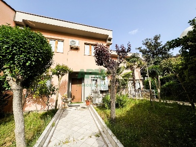 Foto Villa in contrada dattoli 314, Rende in vendita