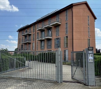 Foto Appartamento in Viale Sandro Pertini 53, Chieri Semicentro di 86 m²