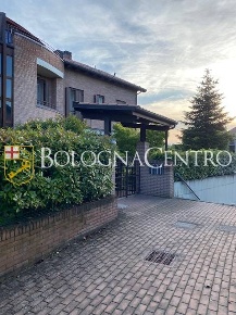 Foto Appartamento in via Ivo Peli, Casalecchio di Reno Ceretolo di 120 m²