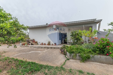 Foto Villa in C.da Pistone, Caltagirone in vendita