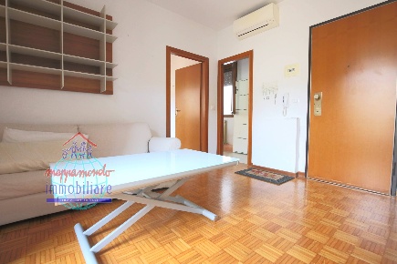 Foto Appartamento in VIA BARUFFALDI, Cento Cento Paese di 50 m² in vendita