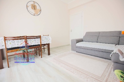 Foto Appartamento in VIA GIOVANNINA, Cento Cento Paese di 60 m² in vendita