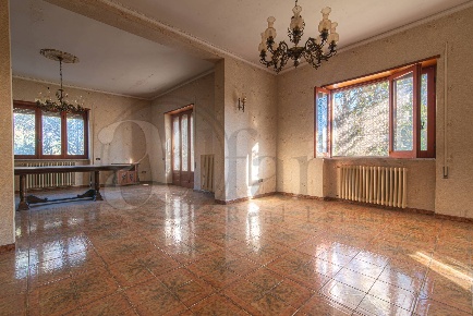 Foto Villa singola in Via Ponte la Pietra, Cassino Centro di 270 m²
