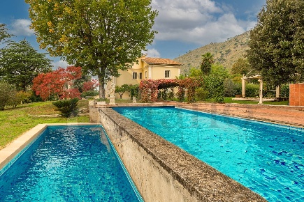 Foto Villa singola in Via Casilina, Cassino di 692 m² con 22 locali