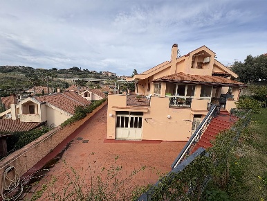 Foto Villa unifamiliare in via petraro, Messina Ganzirri di 237 m²