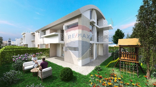 Foto Appartamento in Via Alfredo Giovine, Bari San Giorgio di 118 m²