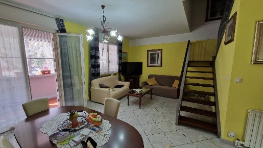 Foto Appartamento in Via Giosue' Carducci, Ferrara Aeroporto di 150 m²