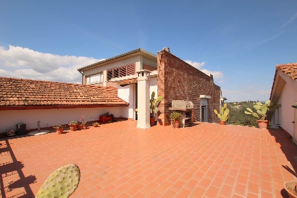 Foto Appartamento in via strozzi, Siena Petriccio - Acquacalda di 94 m²