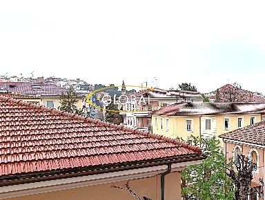 Foto Appartamento in VIA TRIESTE, Ancona in vendita