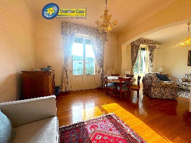 Foto Appartamento in via nicola urbani, Teramo Centro di 155 m² in vendita