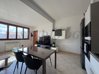 Foto Appartamento in via San carlo, Cesano Maderno di 58 m² con 2 locali