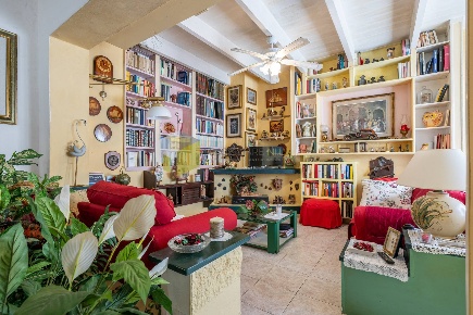 Foto Casa indipendente a Pisa Marina di Pisa di 188 m² con 6 locali