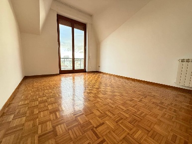 Foto Appartamento in Via Alois, Caserta Corso Trieste di 60 m² con 2 locali