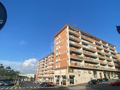 Foto Appartamento in Via Baldo degli Ubaldi, Roma in vendita