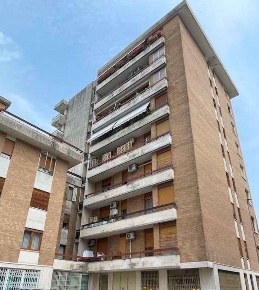 Foto Appartamento in Via Capitano Giuseppe Sella, Schio Centro di 100 m²