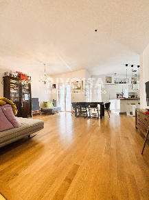 Foto Appartamento in Via Di Vigna Stelluti, Roma di 130 m² con 5 locali