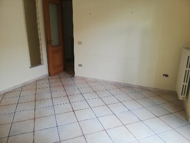 Foto Appartamento in Via Marciano 55, Nola Centro di 80 m² con 4 locali