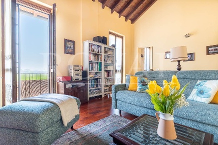 Foto Appartamento in via dei Mille 112, Brugherio di 139 m² con 3 locali