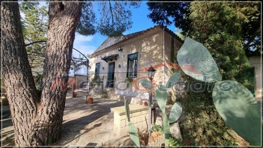 Foto Villa unifamiliare a Canicattì di 90 m² con 2 locali in vendita