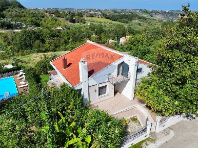 Foto Villa unifamiliare in C.da Santa Maria dei Mesi, Lanciano Centro