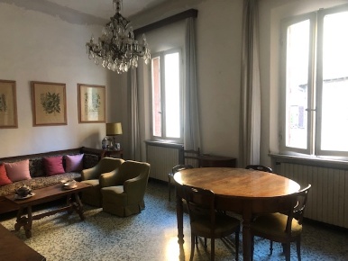 Foto Appartamento a Siena di 200 m² con 8 locali in vendita