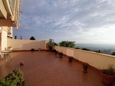 Foto Appartamento in via  MICHELANGELO  116, Osimo Centro di 132 m²