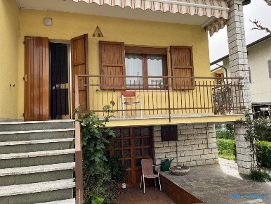 Foto Villa unifamiliare in viale portofino, Riccione Parco di 103 m²