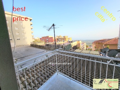 Foto Appartamento in via san vito, Agrigento con 5 locali in vendita