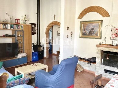 Foto Appartamento in Via del Ponte alle Mosse 75, Firenze in vendita
