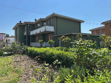 Foto Appartamento a Piacenza Roncaglia - Borghetto di 106 m² con 3 locali