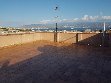 Foto Appartamento in V.Canova, Messina di 137 m² con 3 locali in vendita