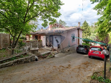 Foto Villa bifamiliare in Via Vinchiaturo, Roma Castelverde di 85 m²