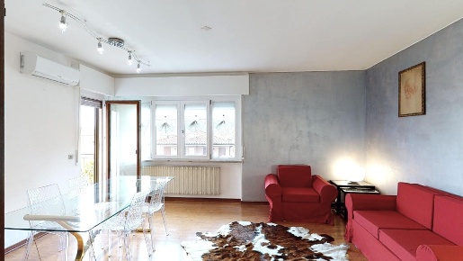 Foto Appartamento in via monte mangart, Udine di 120 m² con 5 locali